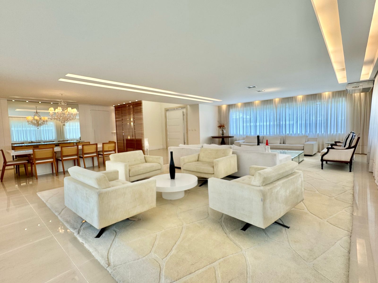 Seven Luxury Real State